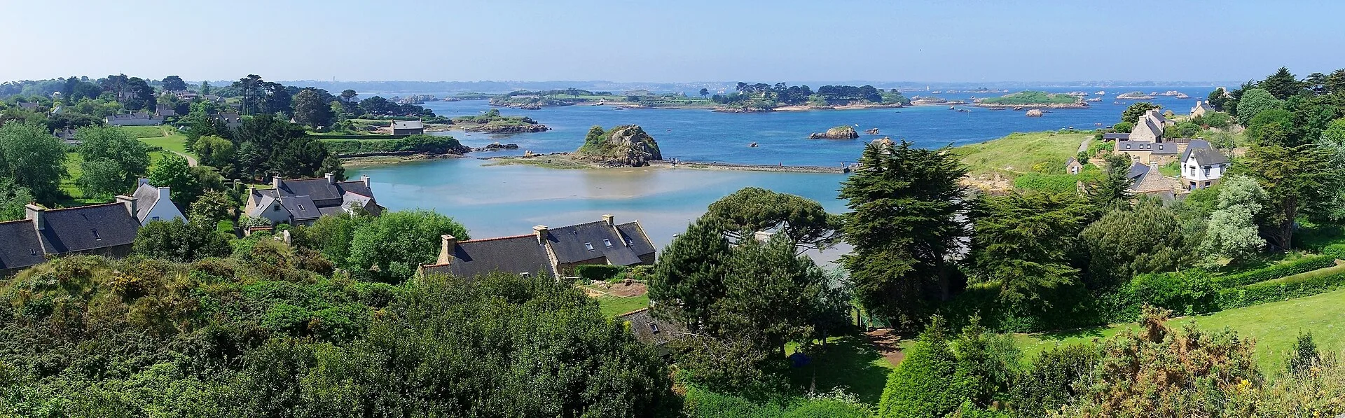 Bréhat : l'île aux fleurs des Côtes-d'Armor